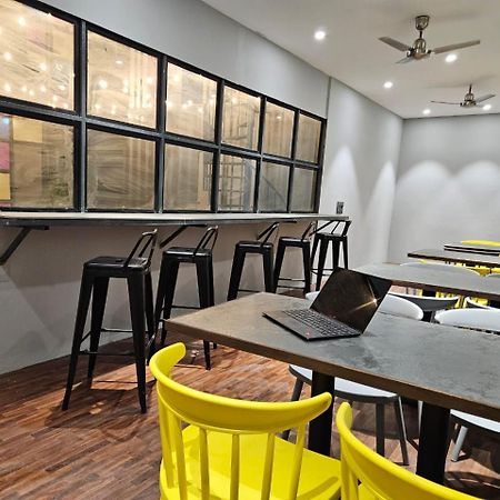 Coliwo Deux - Chandan Nagar Pune Eksteriør billede