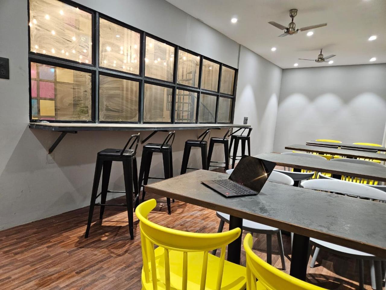 Coliwo Deux - Chandan Nagar Pune Eksteriør billede